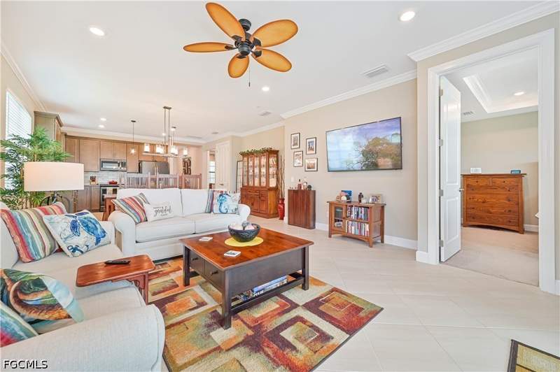 2 bedroom Attached at 16688 Rolling Rock Blvd, Country Club, Alva — photo 4