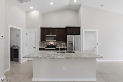 2713 SW Embers Ter, Cape Coral FL - photo 11 of 40