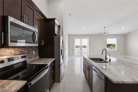 2713 SW Embers Ter, Cape Coral FL - photo 14 of 40