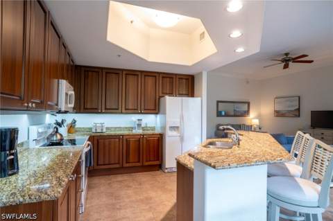 1045 Sandpiper St G203, Naples FL - photo 16 of 40