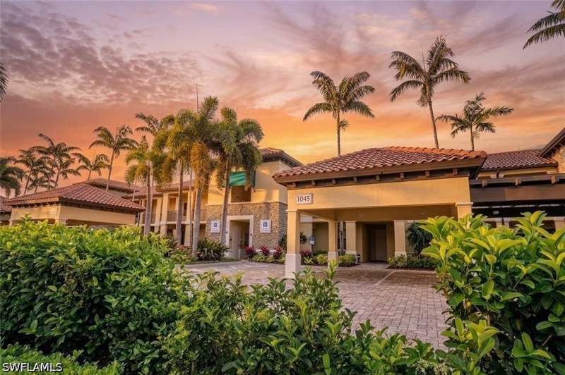 2 bedroom Condominium at 1045 Sandpiper St G203, Naples Bay Resort, Naples — photo 3