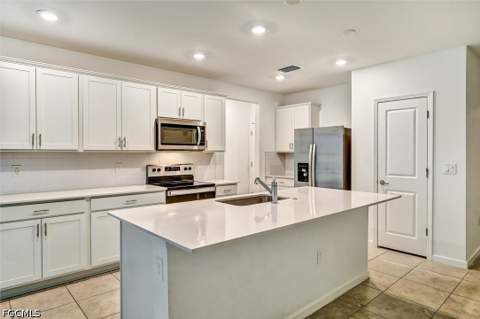 1519 Lake Jessup Cir, Cape Coral FL - photo 8 of 31