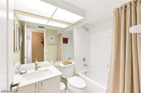 7340 Glenmoor Ln 3207, Naples FL - photo 19 of 41