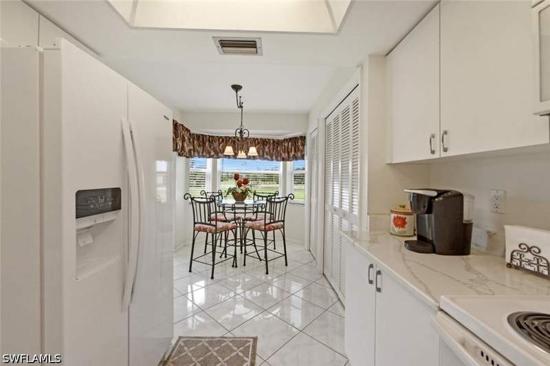2 bedroom Condominium at 7340 Glenmoor Ln 3207, Country Glen, Naples — photo 4