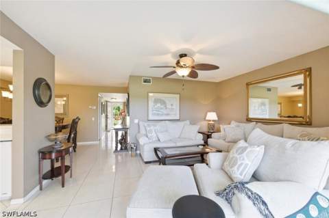 7340 Glenmoor Ln 3207, Naples FL - photo 8 of 41
