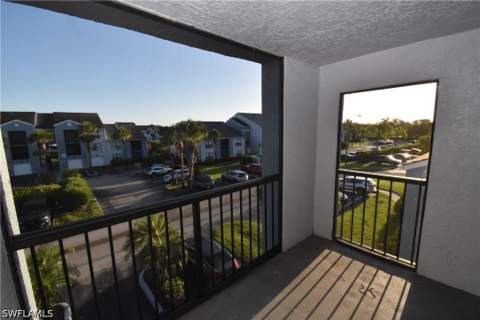 13625 Eagle Ridge Dr 333, Fort Myers FL - photo 15 of 36