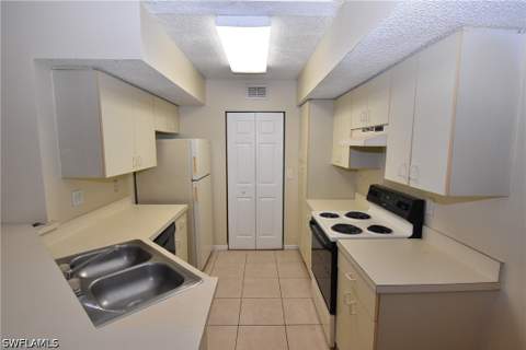13625 Eagle Ridge Dr 333, Fort Myers FL - photo 7 of 36