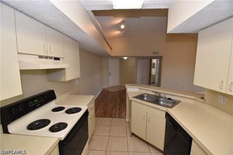 13625 Eagle Ridge Dr 333, Fort Myers FL - photo 9 of 36