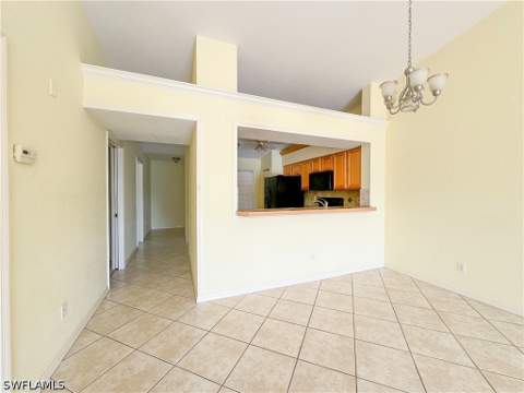 3250 Cypress Glen Way 424, Naples FL - photo 11 of 17