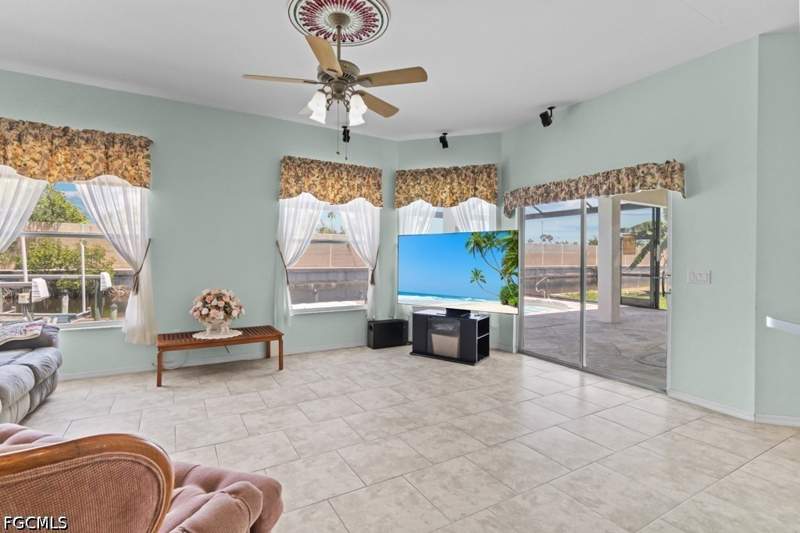 4 bedroom SingleFamilyResidence at 2429 Everest Pkwy, Cape Coral, Cape Coral — photo 5