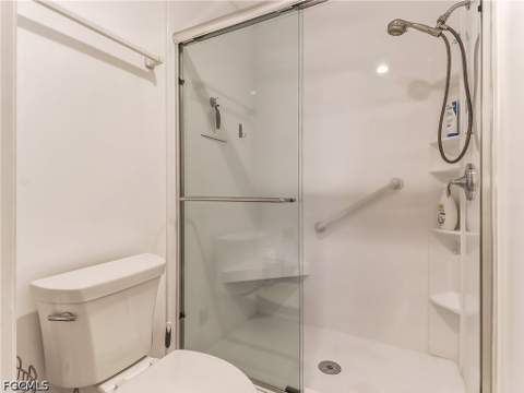 15452 Admiralty Cir 9, North Fort Myers FL - photo 22 of 38