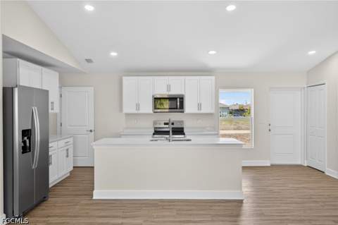 702 NW Douglas Cir, Cape Coral FL - photo 6 of 25