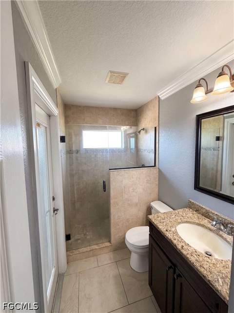1031 NE 2nd Pl, Cape Coral FL - photo 7 of 18
