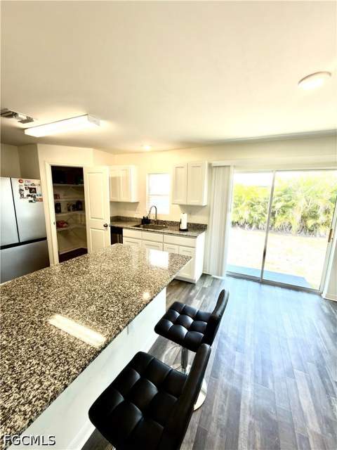 341 NE 13th Ter, Cape Coral FL - photo 11 of 32