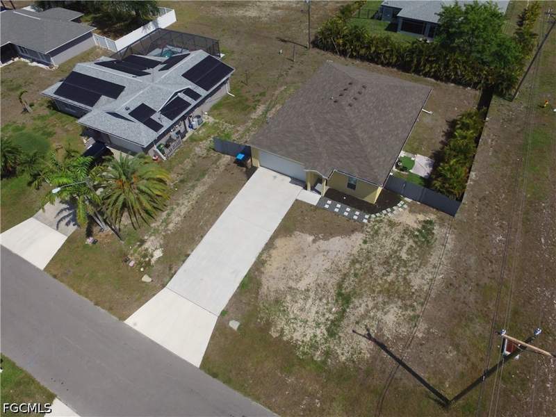 4 bedroom SingleFamilyResidence at 341 NE 13th Ter, Cape Coral, Cape Coral — photo 5