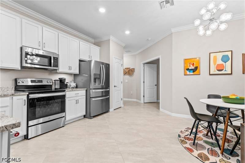 3 bedroom Attached at 4287 Lemongrass Dr, Castalina, Fort Myers — photo 5
