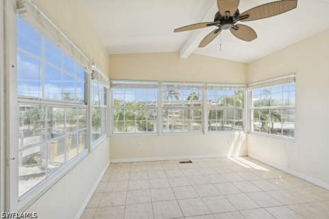 12 Nancy Ln, Fort Myers Beach FL - photo 13 of 27