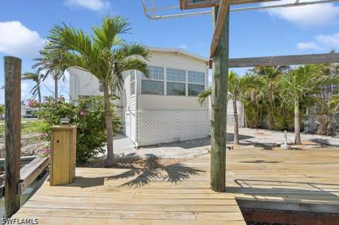 12 Nancy Ln, Fort Myers Beach FL - photo 22 of 27
