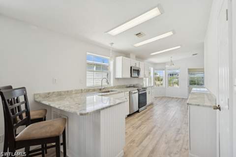 12 Nancy Ln, Fort Myers Beach FL - photo 9 of 27
