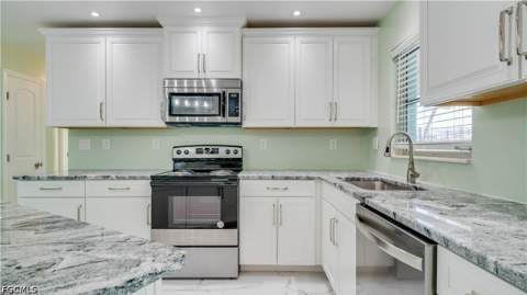 2708 Mangrove St, St James City FL - photo 17 of 37