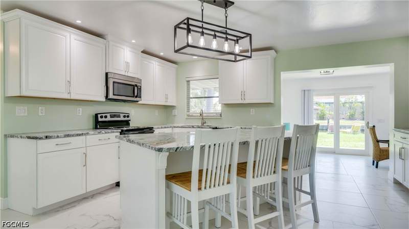 3 bedroom SingleFamilyResidence at 2708 Mangrove St, Gulf Haven, St James City — photo 3