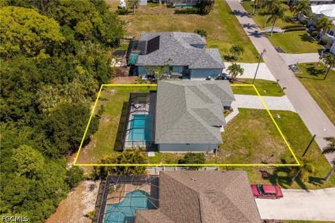 1746 NW 26th Ave, Cape Coral FL - photo 6 of 49