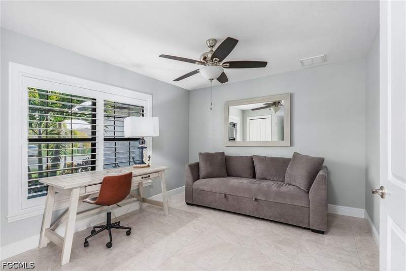 4 bedroom SingleFamilyResidence at 1702 SE 1st Ter, Cape Coral, Cape Coral — photo 4