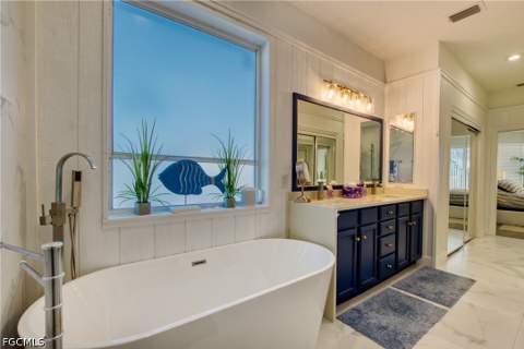 5374 Cortez Ct, Cape Coral FL - photo 15 of 50