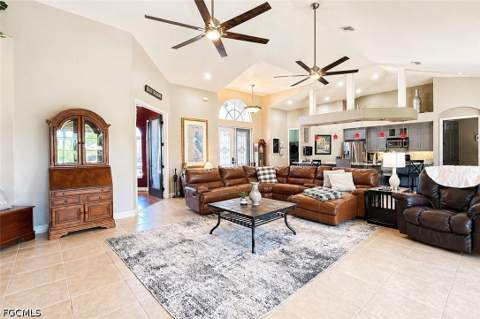 8723 S Lake Cir, Fort Myers FL - photo 10 of 49