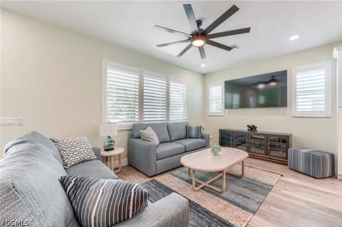 159 Delmar Ave, Fort Myers Beach FL - photo 11 of 49