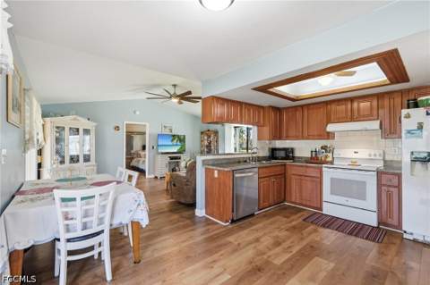 2501 SW 52nd Ter, Cape Coral FL - photo 13 of 43
