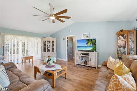 2501 SW 52nd Ter, Cape Coral FL - photo 7 of 43