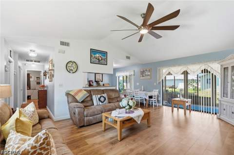 2501 SW 52nd Ter, Cape Coral FL - photo 8 of 43