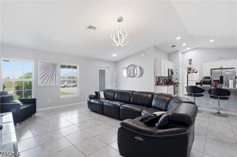1201 NW 14th Pl, Cape Coral FL - photo 7 of 29