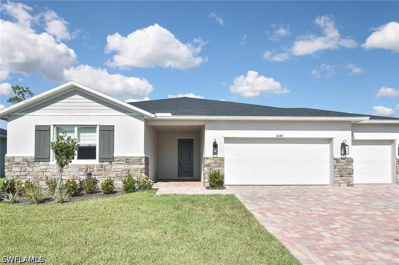 4 bedroom SingleFamilyResidence at 6688 Estero Bay Dr, Coves Of Estero Bay, Fort Myers — photo 2