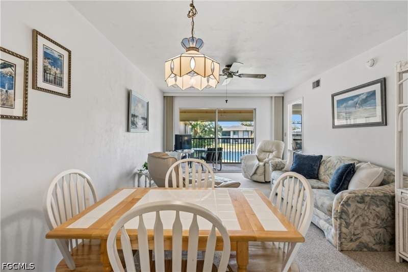 2 bedroom Condominium at 16881 Davis Rd 723, Davis Woods Condominium, Fort Myers — photo 4