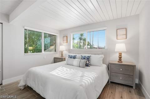 239 Curlew St, Fort Myers Beach FL - photo 19 of 50