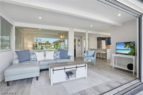 239 Curlew St, Fort Myers Beach FL - photo 9 of 50
