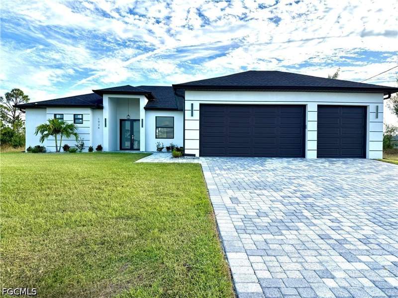 4 bedroom SingleFamilyResidence at 2006 NW 21st St, Cape Coral, Cape Coral — photo 2