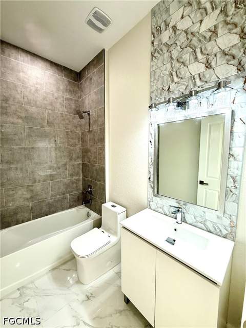 2006 NW 21st St, Cape Coral FL - photo 7 of 14