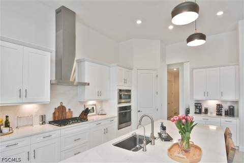 18958 Wildblue Blvd, Fort Myers FL - photo 12 of 51