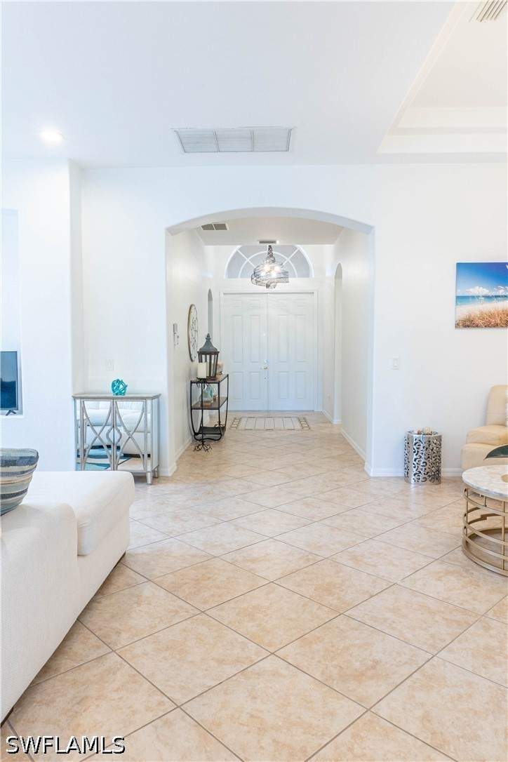 4 bedroom SingleFamilyResidence at 14059 Mirror Ct, Reflection Lakes Of Naples, Naples — photo 3