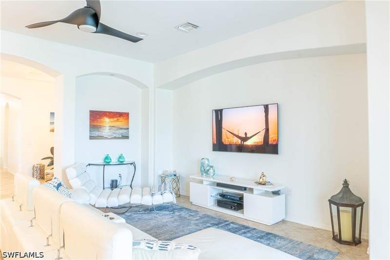 4 bedroom SingleFamilyResidence at 14059 Mirror Ct, Reflection Lakes Of Naples, Naples — photo 5