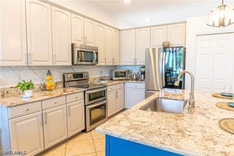14059 Mirror Ct, Naples FL - photo 7 of 47