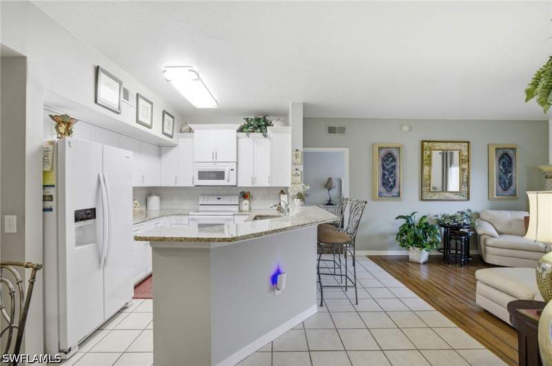 2 bedroom Condominium at 15605 Ocean Walk Cir 113, Gardens At Beachwalk, Fort Myers — photo 4