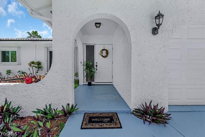 3 bedroom SingleFamilyResidence at 3233 Shell Ln, Labelle, Labelle — photo 3