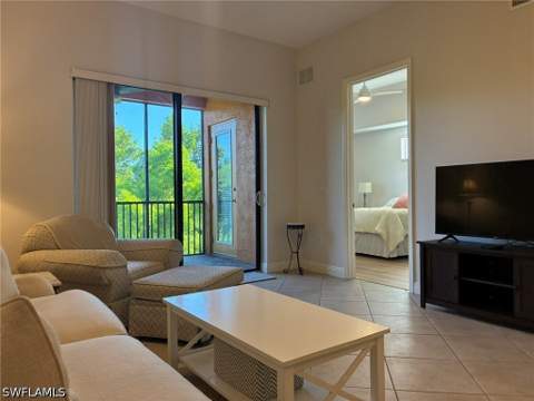 13651 Julias Way 1428, Fort Myers FL - photo 8 of 18