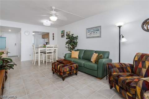 1008 Manatee Rd G106, Naples FL - photo 11 of 37