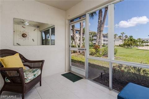 1008 Manatee Rd G106, Naples FL - photo 22 of 37
