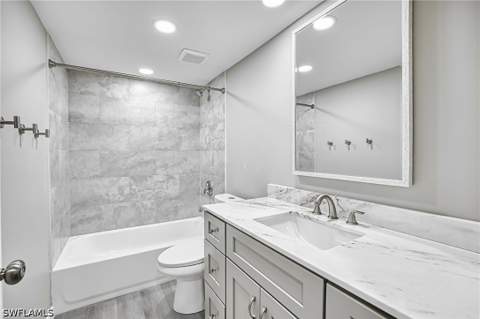 1740 Pine Valley Dr 313, Fort Myers FL - photo 19 of 50
